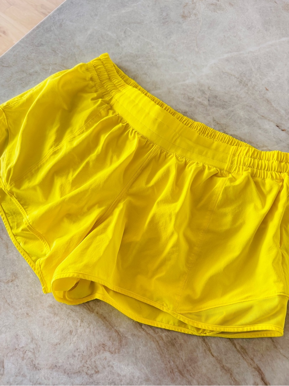 Lululemon Hotty Hot Running Shorts Size 14 Bright Yellow Lined Athletic